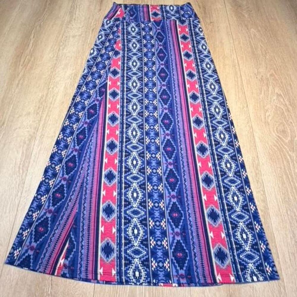 Rue-21 Women's multi Skirt